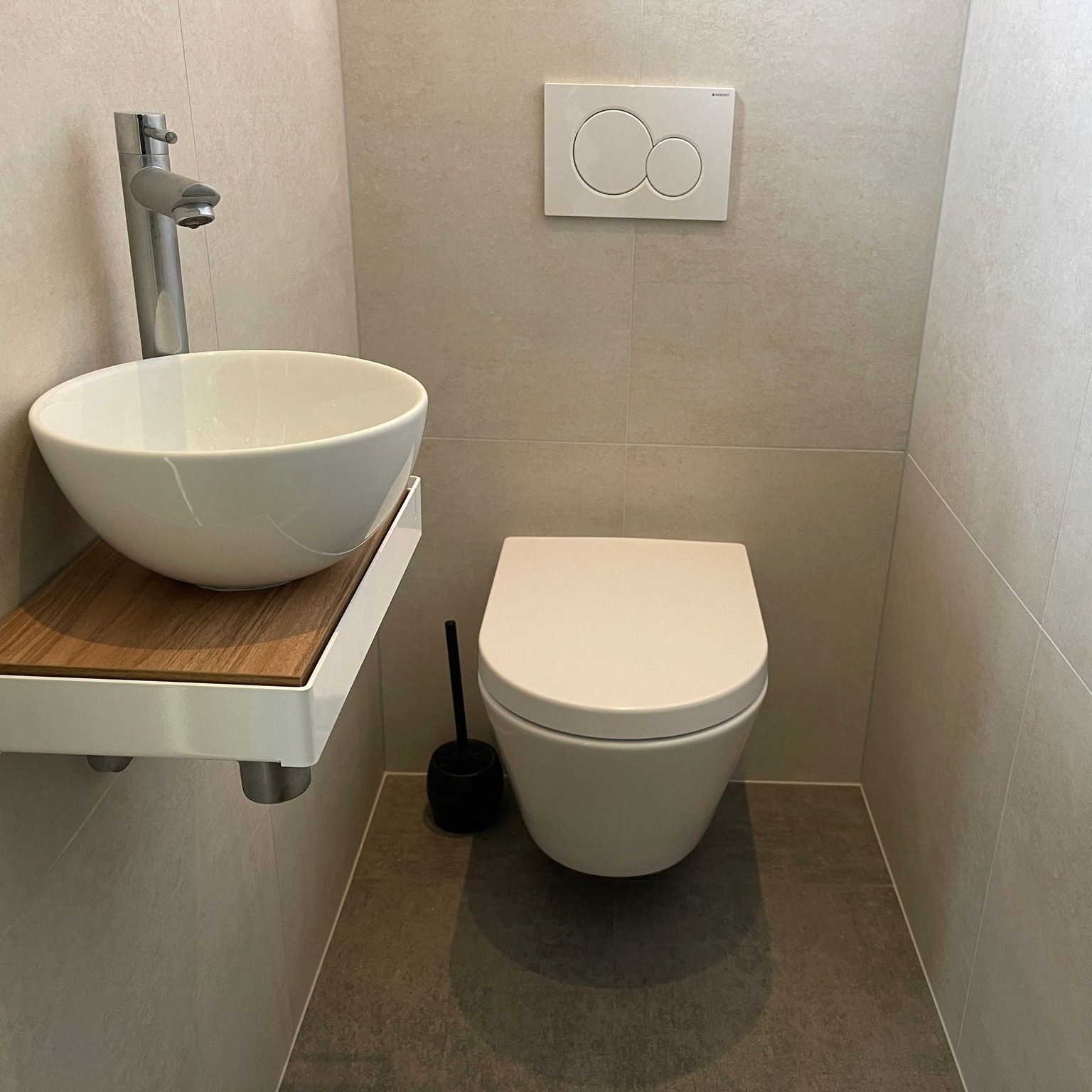 Toiletrenovatie door Tegelhandel Purmerend: De kleinste ruimte van het huis 3 complete toilet tegelhandel ter haar